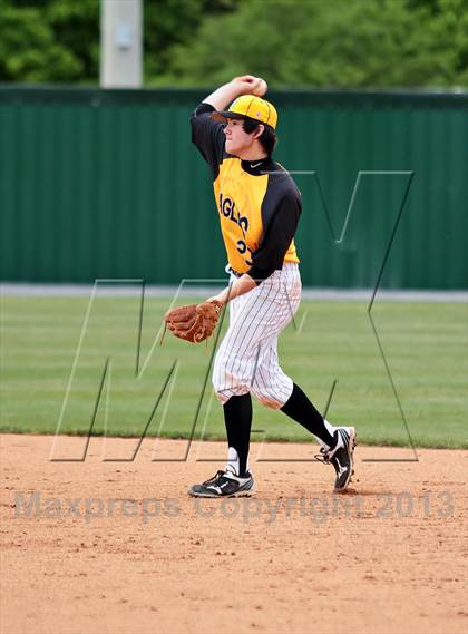 Thumbnail 3 in Gibbs @ Pigeon Forge (3AA District Finals) photogallery.