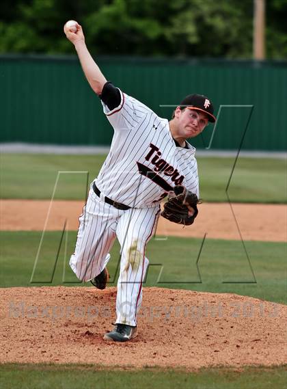 Thumbnail 3 in Gibbs @ Pigeon Forge (3AA District Finals) photogallery.