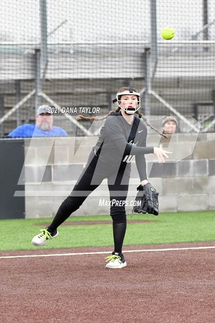 Thumbnail 2 in Graford vs. Perrin-Whitt photogallery.