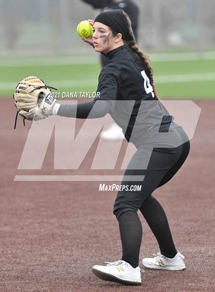 Thumbnail 2 in Graford vs. Perrin-Whitt photogallery.