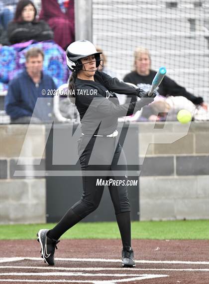 Thumbnail 2 in Graford vs. Perrin-Whitt photogallery.