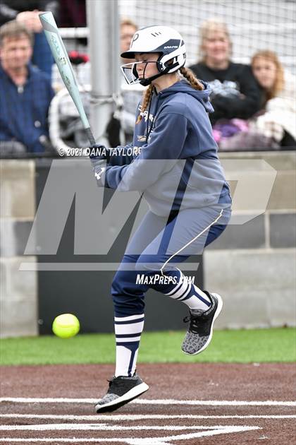 Thumbnail 3 in Graford vs. Perrin-Whitt photogallery.