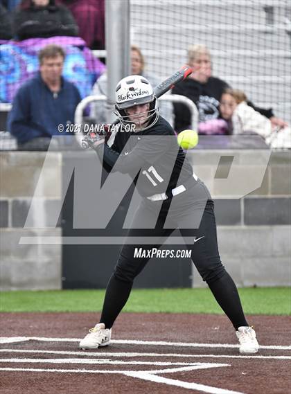 Thumbnail 3 in Graford vs. Perrin-Whitt photogallery.