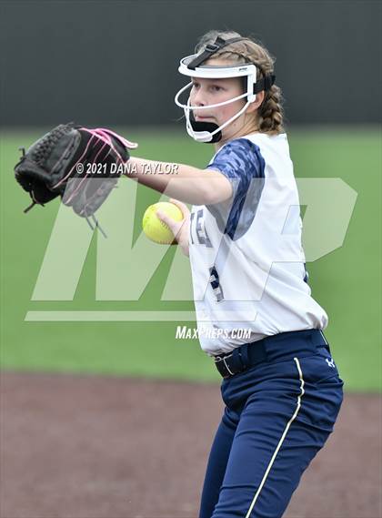 Thumbnail 3 in Graford vs. Perrin-Whitt photogallery.