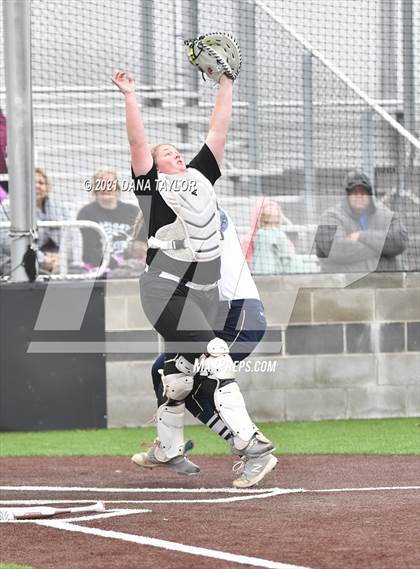 Thumbnail 1 in Graford vs. Perrin-Whitt photogallery.