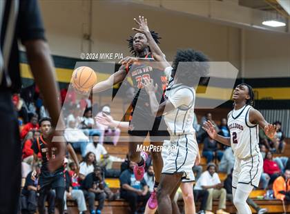 Thumbnail 3 in Terry Sanford vs. South View photogallery.