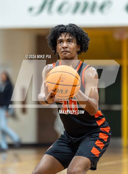 Thumbnail 2 in Terry Sanford vs. South View photogallery.