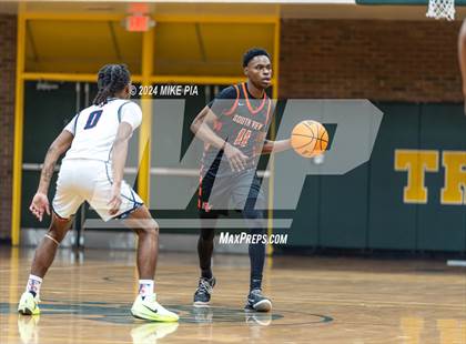 Thumbnail 1 in Terry Sanford vs. South View photogallery.