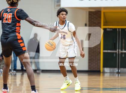 Thumbnail 2 in Terry Sanford vs. South View photogallery.