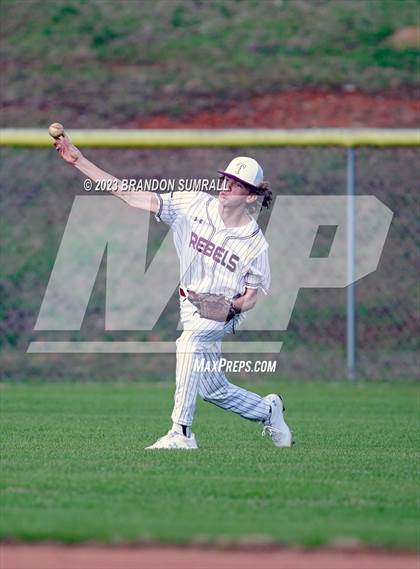 Thumbnail 2 in Montevallo @ Thorsby photogallery.
