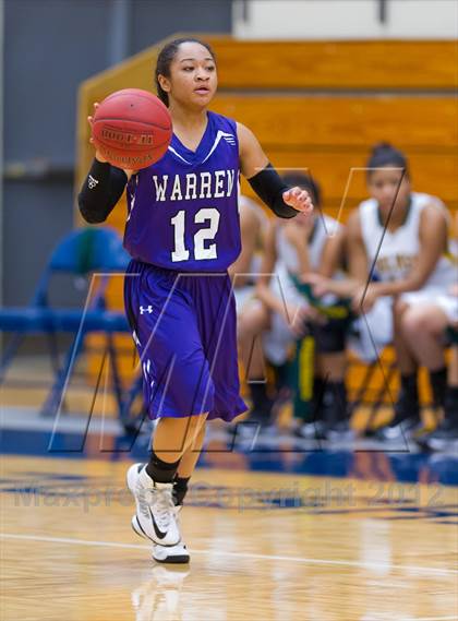 Thumbnail 1 in Warren vs. Holmes photogallery.