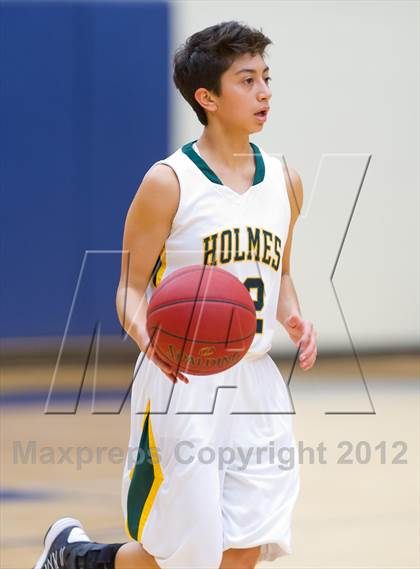 Thumbnail 2 in Warren vs. Holmes photogallery.