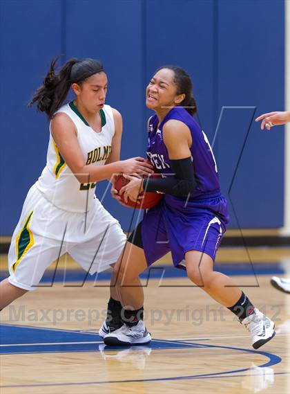 Thumbnail 3 in Warren vs. Holmes photogallery.