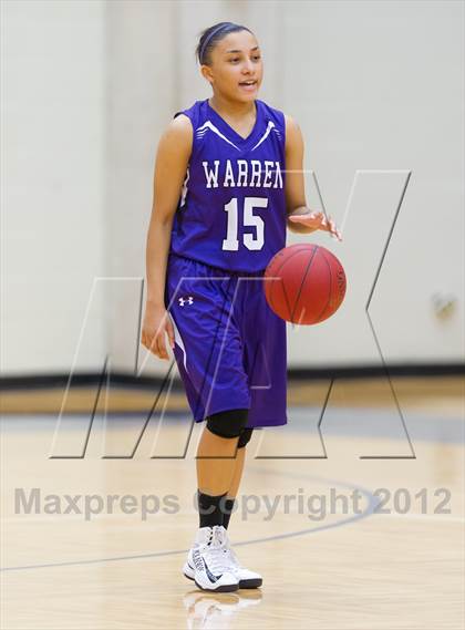 Thumbnail 1 in Warren vs. Holmes photogallery.