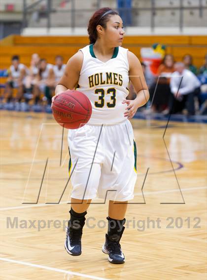 Thumbnail 3 in Warren vs. Holmes photogallery.