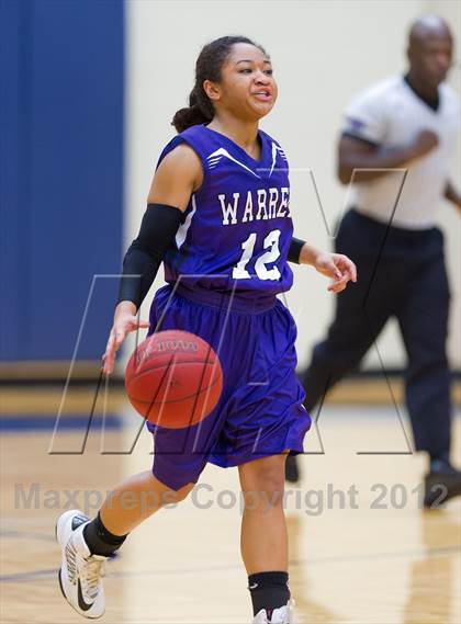 Thumbnail 1 in Warren vs. Holmes photogallery.