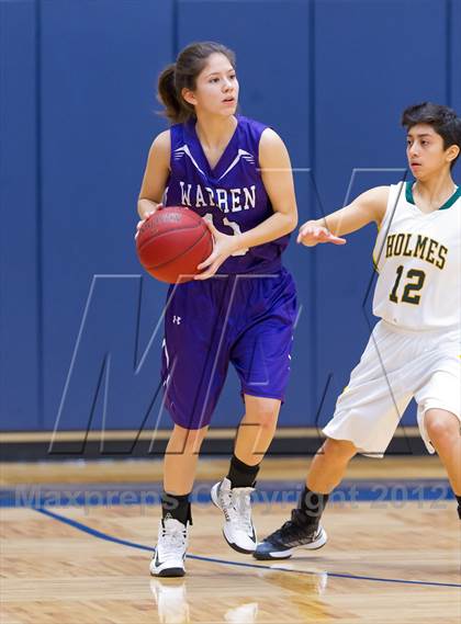 Thumbnail 3 in Warren vs. Holmes photogallery.