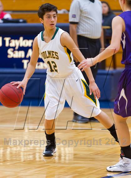Thumbnail 1 in Warren vs. Holmes photogallery.