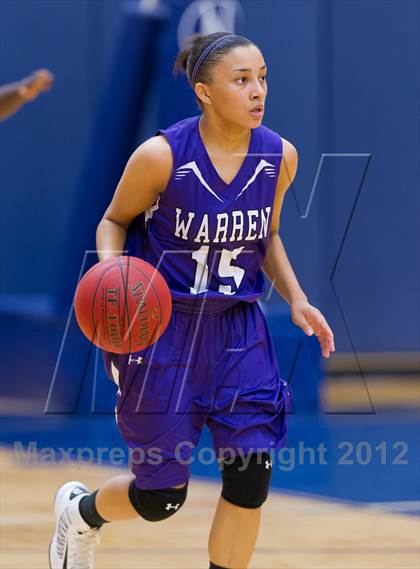 Thumbnail 2 in Warren vs. Holmes photogallery.