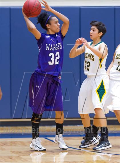 Thumbnail 1 in Warren vs. Holmes photogallery.