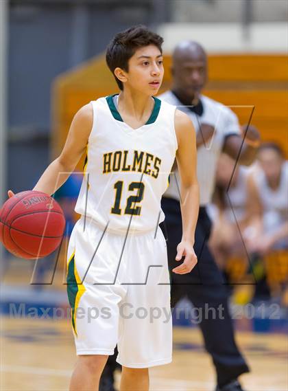 Thumbnail 2 in Warren vs. Holmes photogallery.
