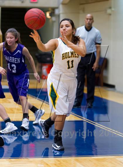 Thumbnail 3 in Warren vs. Holmes photogallery.