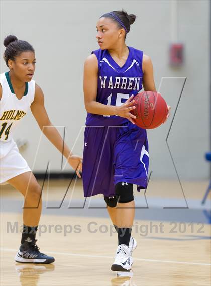 Thumbnail 3 in Warren vs. Holmes photogallery.
