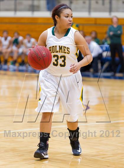 Thumbnail 2 in Warren vs. Holmes photogallery.