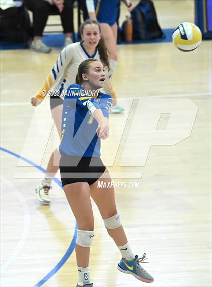 Thumbnail 2 in Ripon Christian @ Redwood (CIF State D3 Final) photogallery.