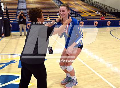 Thumbnail 2 in Ripon Christian @ Redwood (CIF State D3 Final) photogallery.