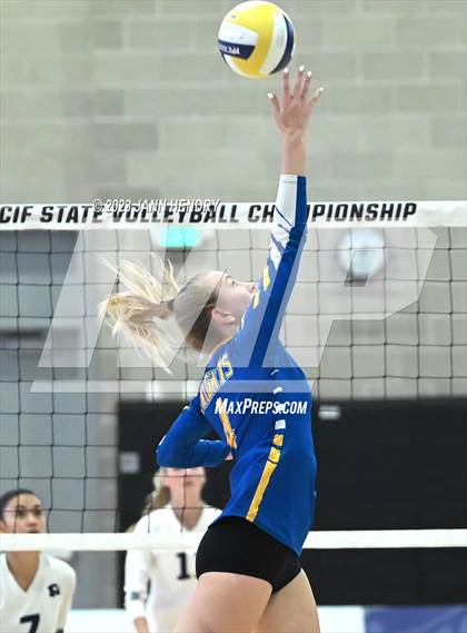 Thumbnail 1 in Ripon Christian @ Redwood (CIF State D3 Final) photogallery.