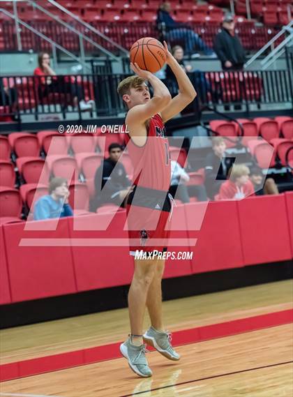 Thumbnail 2 in Marcus vs Coppell photogallery.