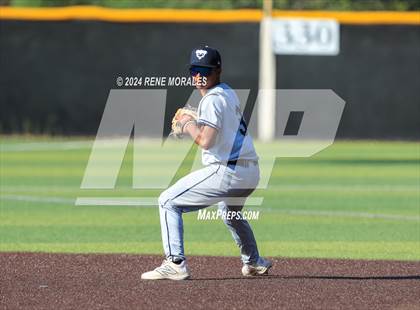 Thumbnail 3 in Loyola vs St Francis photogallery.
