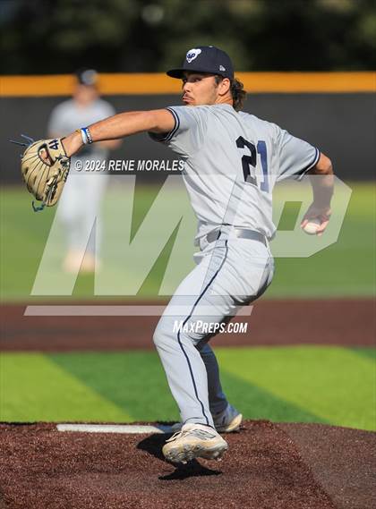 Thumbnail 2 in Loyola vs St Francis photogallery.