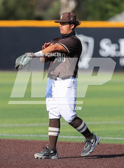 Thumbnail 3 in Loyola vs St Francis photogallery.