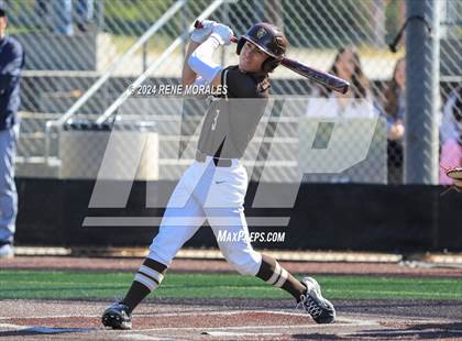 Thumbnail 1 in Loyola vs St Francis photogallery.