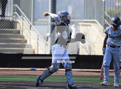 Thumbnail 3 in Loyola vs St Francis photogallery.