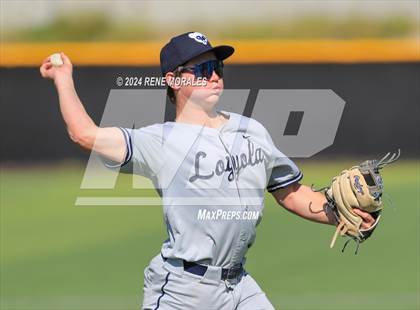 Thumbnail 1 in Loyola vs St Francis photogallery.