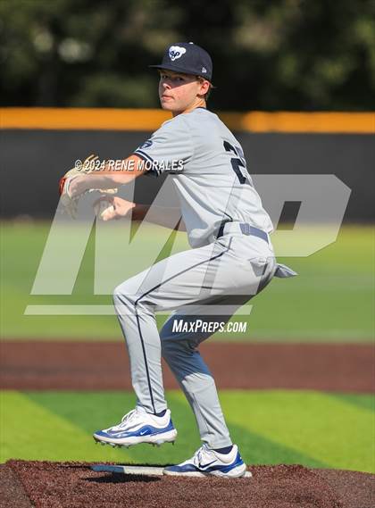 Thumbnail 2 in Loyola vs St Francis photogallery.