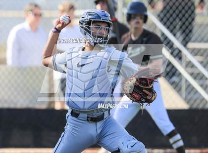 Thumbnail 3 in Loyola vs St Francis photogallery.