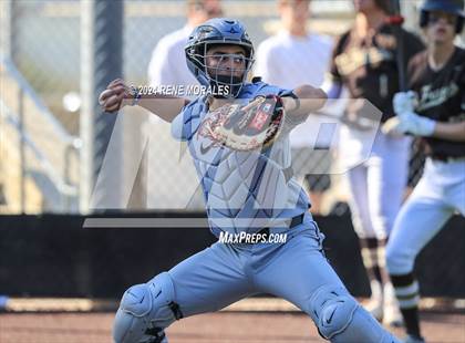 Thumbnail 2 in Loyola vs St Francis photogallery.