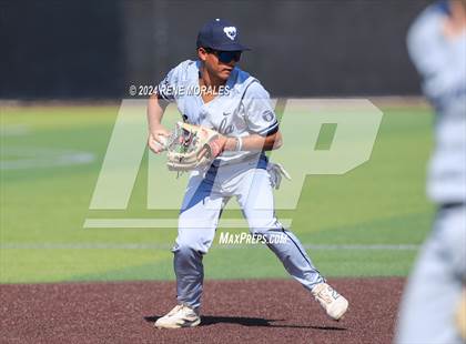 Thumbnail 3 in Loyola vs St Francis photogallery.