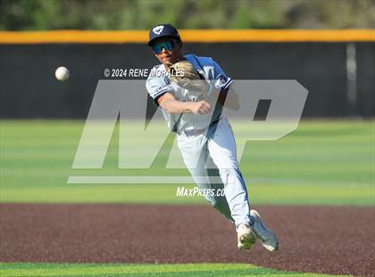 Thumbnail 2 in Loyola vs St Francis photogallery.