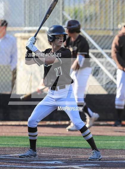 Thumbnail 1 in Loyola vs St Francis photogallery.