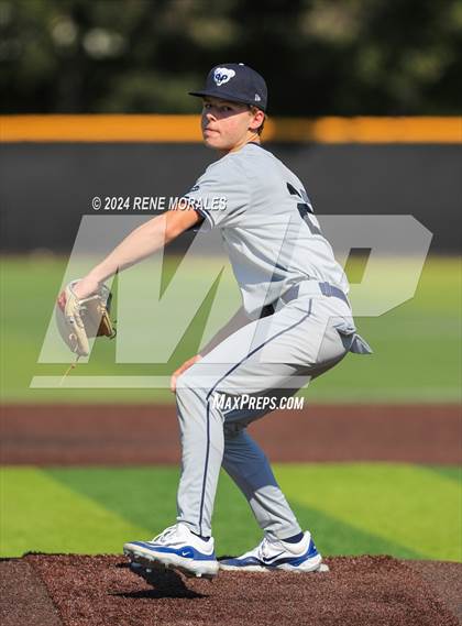 Thumbnail 3 in Loyola vs St Francis photogallery.