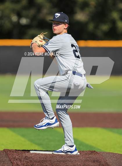 Thumbnail 1 in Loyola vs St Francis photogallery.