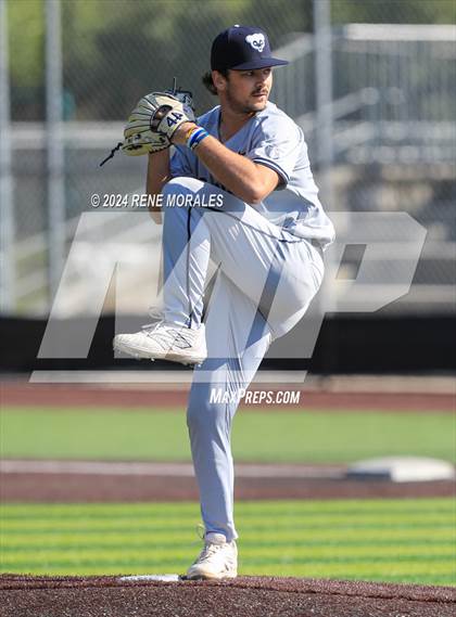 Thumbnail 1 in Loyola vs St Francis photogallery.