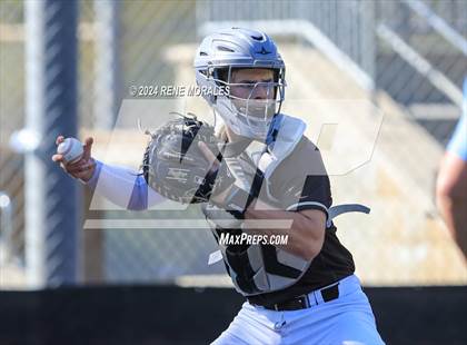 Thumbnail 3 in Loyola vs St Francis photogallery.