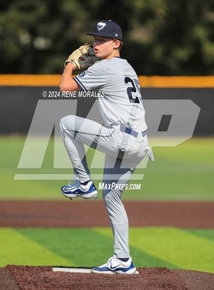 Thumbnail 3 in Loyola vs St Francis photogallery.
