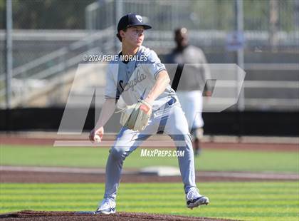 Thumbnail 2 in Loyola vs St Francis photogallery.